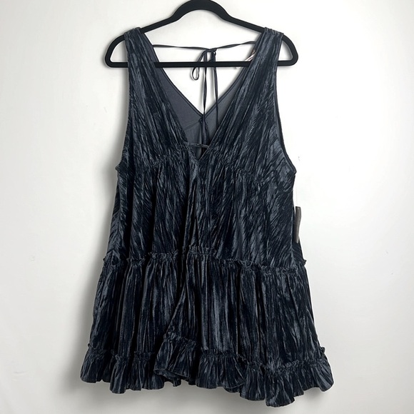 NEW Free People Small Pleated Plush Swing Tiered Mini Dress In Rare Night - Picture 3 of 13